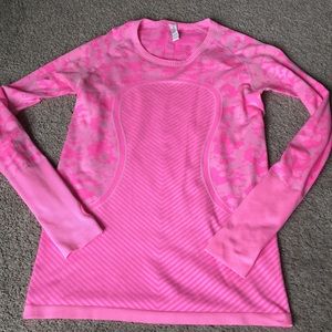 Lululemon athletica top